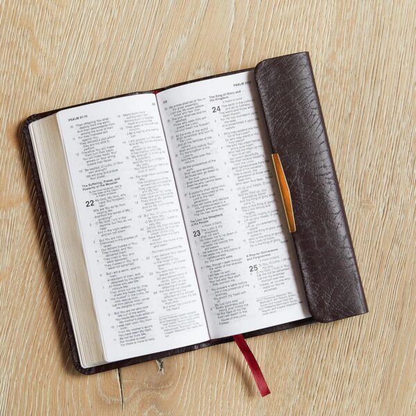 NKJ CHBK BIBLE Leather Bound NKJ CHBK BIBLE Leather Bound
